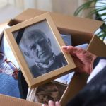Что на самом деле нужно делать с вещами умерших