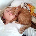 Почему нельзя спать с кошкой?