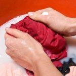 Пятна уходят на глазах: отстирываю даже сложные - содой и кипятком. Без химчистки и дорогих покупных...
