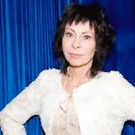 Как Марина Хлебникова выглядит после пожара — в парике, зато с улыбкой!